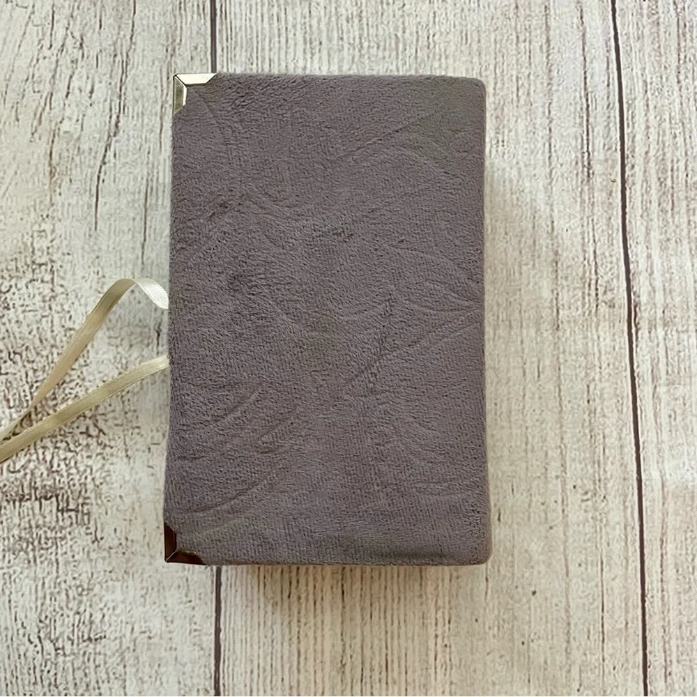 HAMSA HAND Velvet Grey Trinket Box with Ties